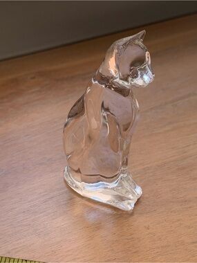 Franklin Mint Crystal Clear Curio Cabinet Cats Collection Seated Figurine 1988